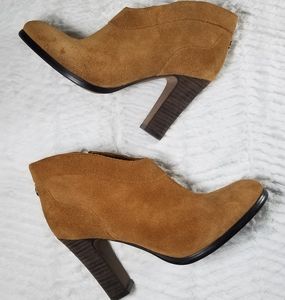 Crown Vintage CVIVVY tan suede bootie